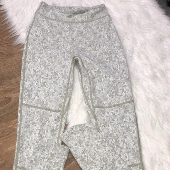 Gym shark xsmall fleur green high waisted leggings - Picture 2 of 8